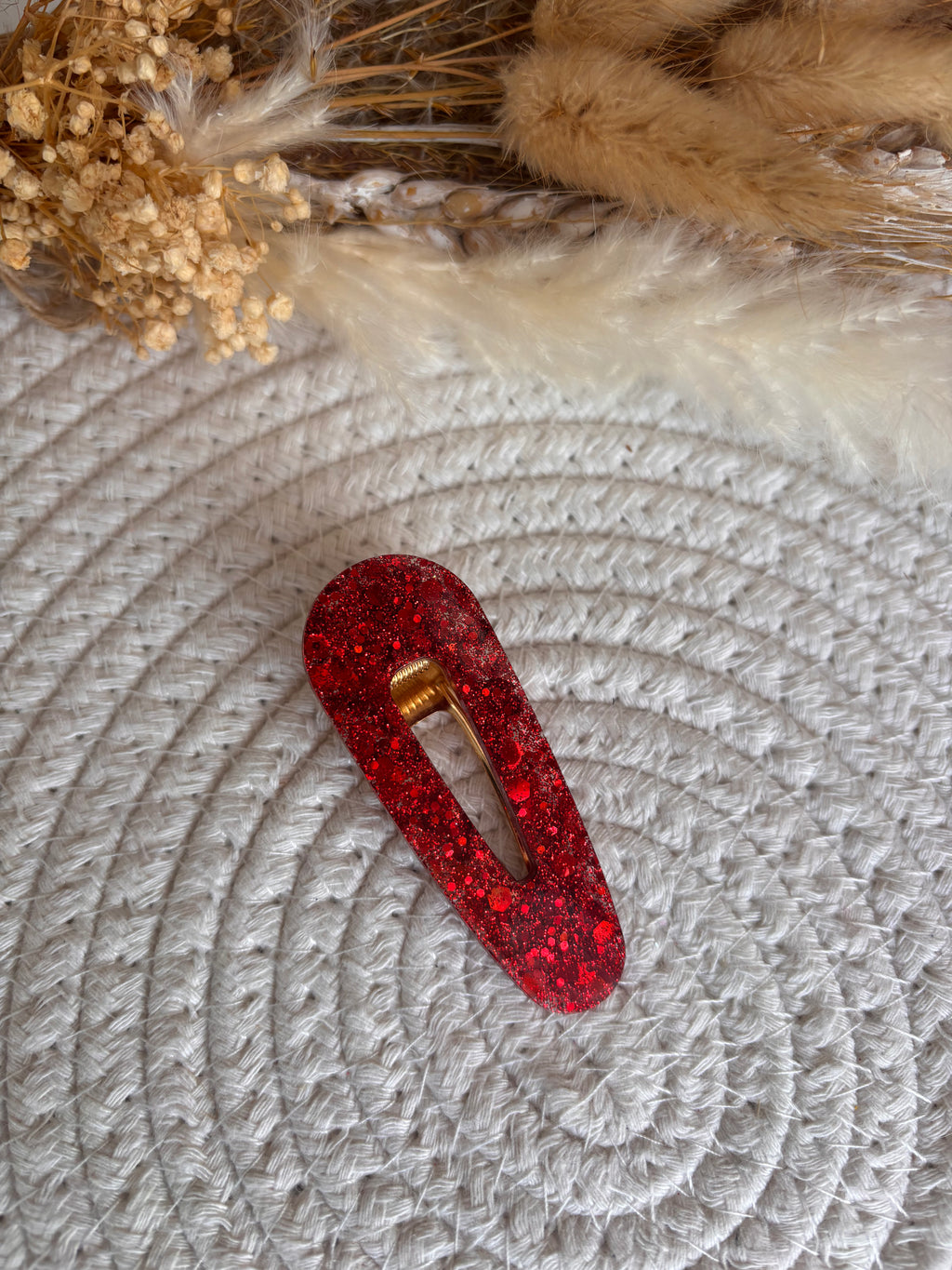 Barrettes en résine pailletée